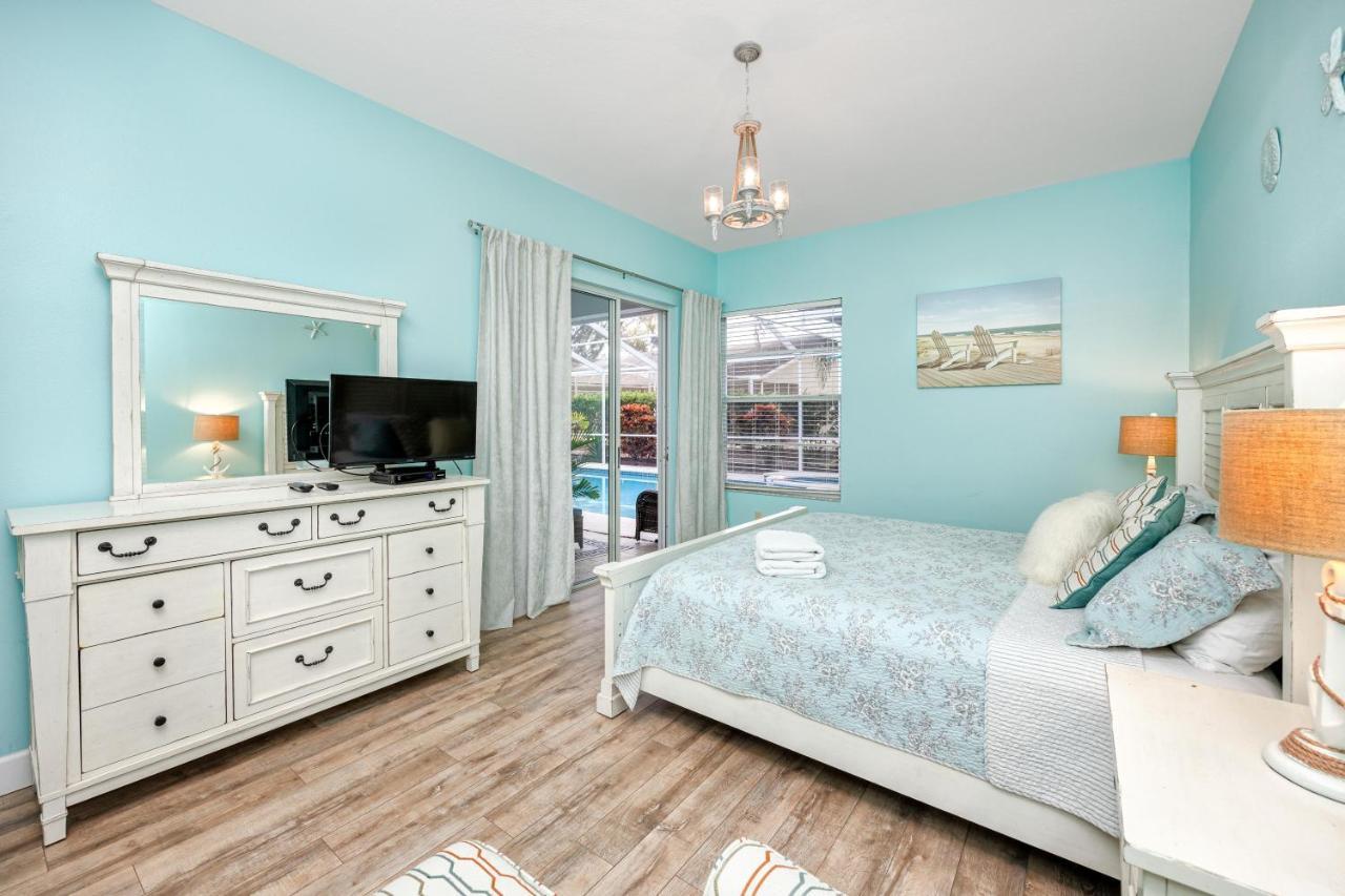 Palm Harbor Paradise - Lovely Home With Pool & Hot Tub Экстерьер фото