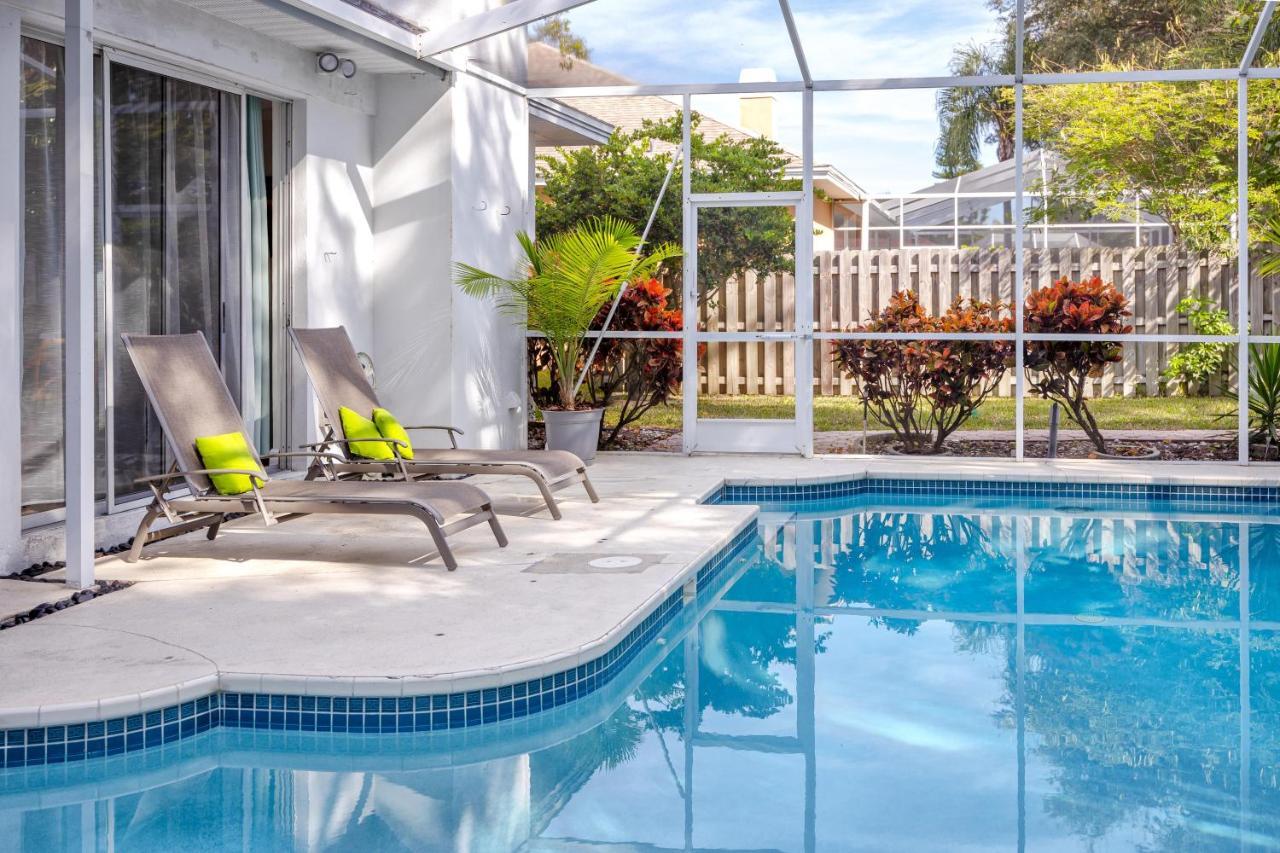 Palm Harbor Paradise - Lovely Home With Pool & Hot Tub Экстерьер фото